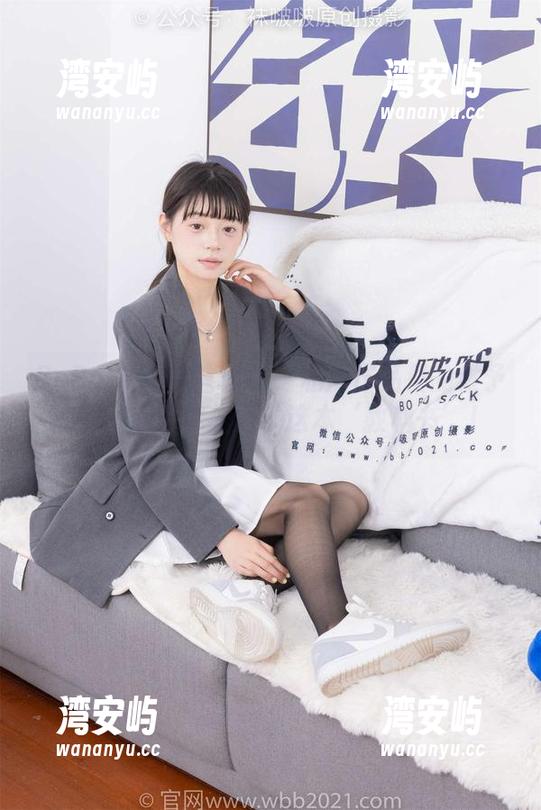 BoBoSocks袜啵啵 - 私房作品里的稚予校服，恭喜你找到了这本‘教科书’！