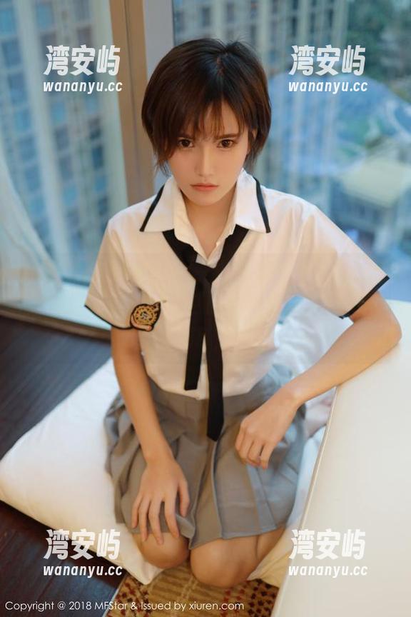 MFStar模范学院 - 找到韩子萱mm的制服精选，有种想立刻回到校园的冲动，也太清新了！