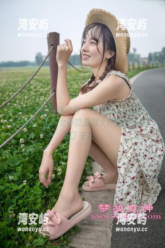 MSLASS梦丝女神 - 在线探访：林可儿的美图，理工女神的脑洞大开就像编程写进了未来。