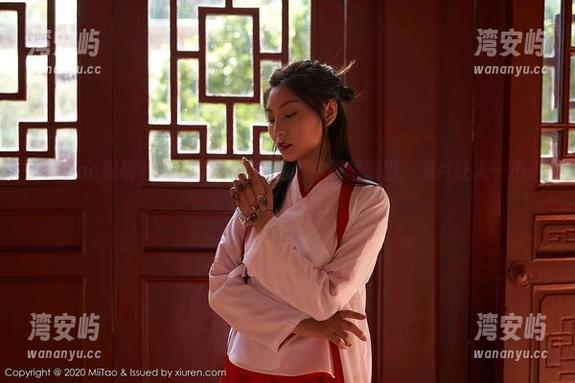 MiiTao蜜桃社 - Sukki质感礼服：原图流出，照片让人一不小心就陷进去