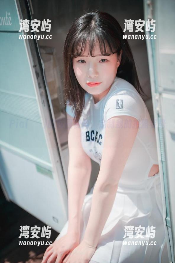 Pia(피아)的校园视角：定制我的拍照姿势作品