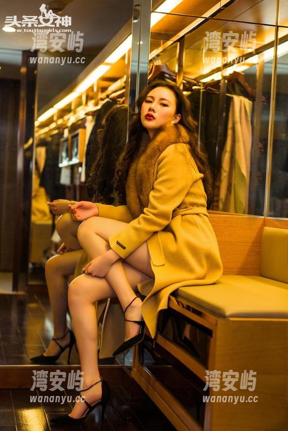 TouTiao头条女神 - 杨漫妮baby的水手服写真集，谁说水手只能在海上晃悠？