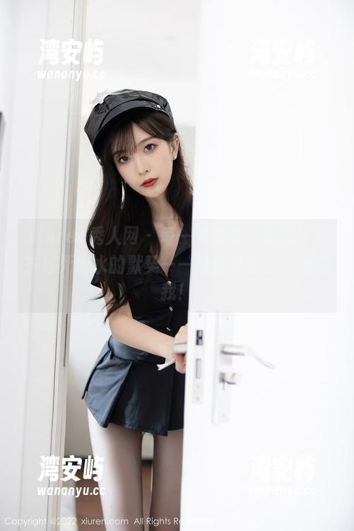 Xiuren秀人网 - 每一张美图，都是岁小岁与死库水的默契——可这才是最真实的我！