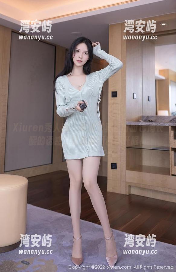 Xiuren秀人网 - 高清写真：盼盼已鸠长腿的诱惑，让我瞬间移不开眼！