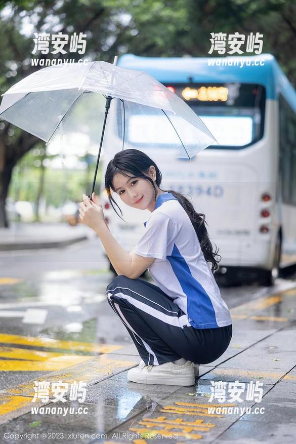 Xiuren秀人网 - 糯美子Mini御姐私房，图包里的每一张都让人感叹，果然是品位非凡！