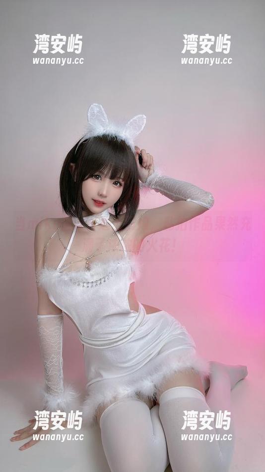 当miko酱ww遇上厨娘，私拍作品果然充满了浓浓的火花！
