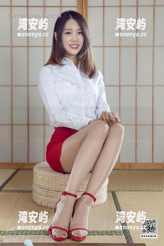丽柜 - 可馨新托鞋上线，美足作品真让人一时语塞，估计有些小心思？