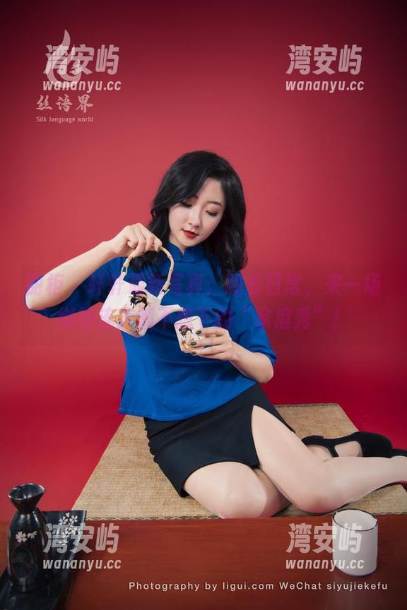 丽柜 - 轩轩最新写真：睡衣日常，来一场懒得连床都不想下的“家庭秀”！