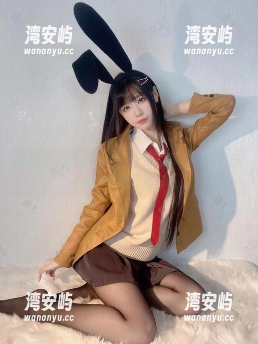 微密圈 - 走出框架，十万口草莓粥粥与舰长图包的私拍对话