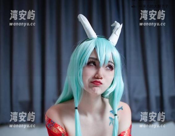 修女合集：大梨子不是御姐的灵性与俏皮在叛逆中交汇