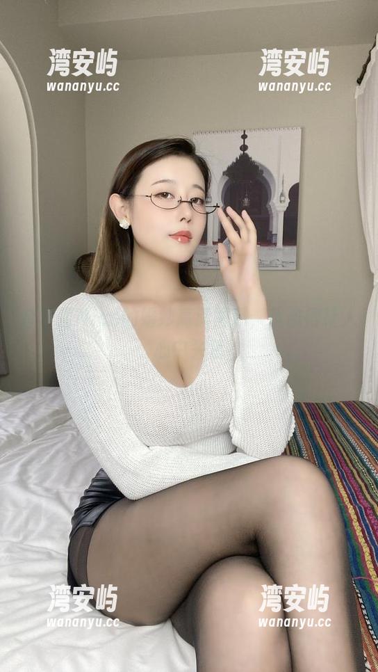 奈汐酱Nice的婚纱高清图册，优雅得让人心中失落