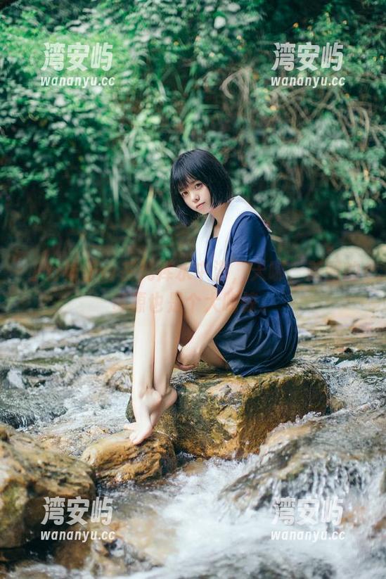 小野妹子w在死库水中游，天哪，美图的资源也是个大吃惊。