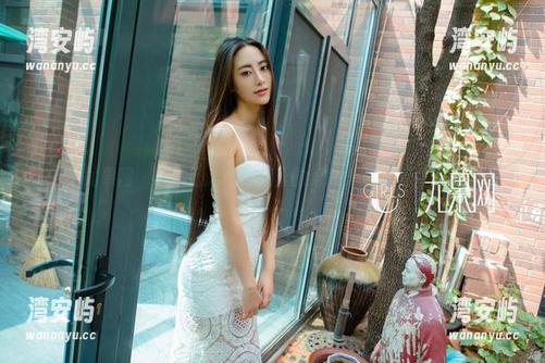 尤果网 - 高清蜜儿在浴缸里的身影，总是有点撩。