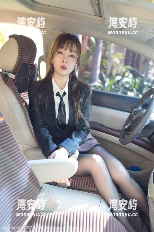 尤蜜荟 - 白色的美丽与寂寞——宋KiKi的独家系列分享套图！