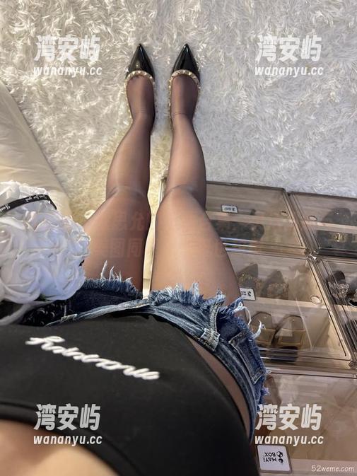 张思允 微密圈 - 张思允的运动合集:灵活扭腰与美图同框,壁纸也想撩