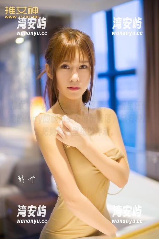 推女神 - 风吹泳装摇摇晃晃，美图里汪佩妮Penny的腿似乎在说悄悄话，总有种想把她贴成壁纸的冲动。