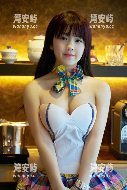 推女郎 - 福利到手，林清儿黑丝图集里的每一张都让人想多看一眼。