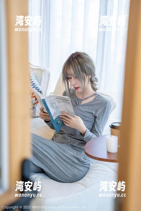 星颜社 - 当唐思琪遇上办公室，每一张都是让人惊喜的美图更新！