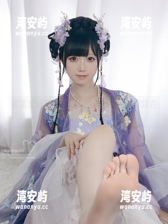 朝雾爱化身水手，图集里的每一帧都像在召唤：快来给我点风！