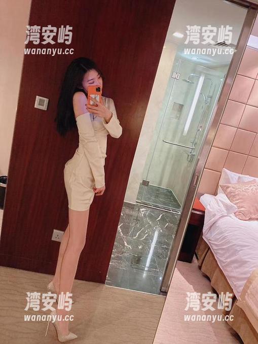 微密圈 - 在浴室里，林子琳喵的自拍攻略：原图中值得你点赞的小关键词！