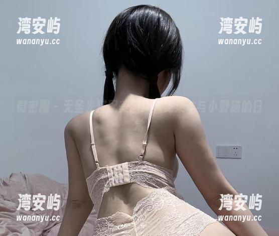 微密圈 - 无圣光搭配美图：火龙果羊与小野猫的日常