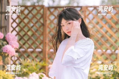 爆机少女喵小吉作品集长相思，分享着记忆碎片一触即发