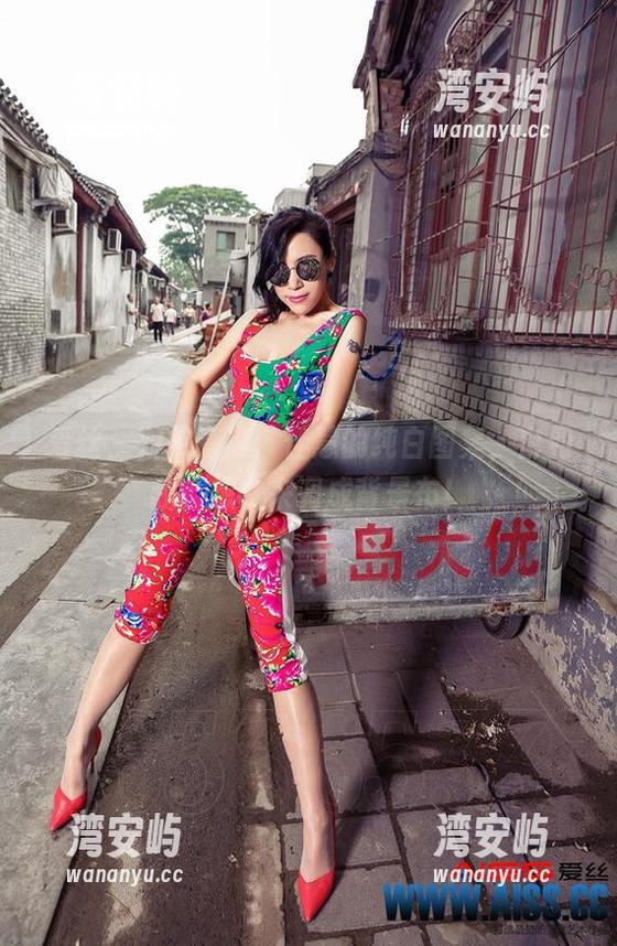 爱丝 - 对抗高度：佳慧的纯白图集，白到我都想拿来调成背景布！
