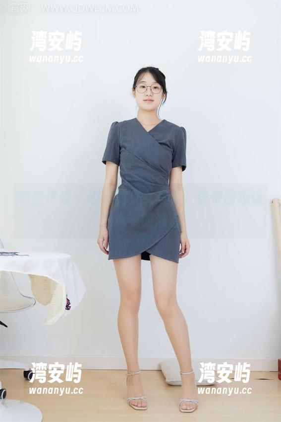 物恋传媒 - 嘟嘟的少女写真，快来围观这“纯真”的潮流！