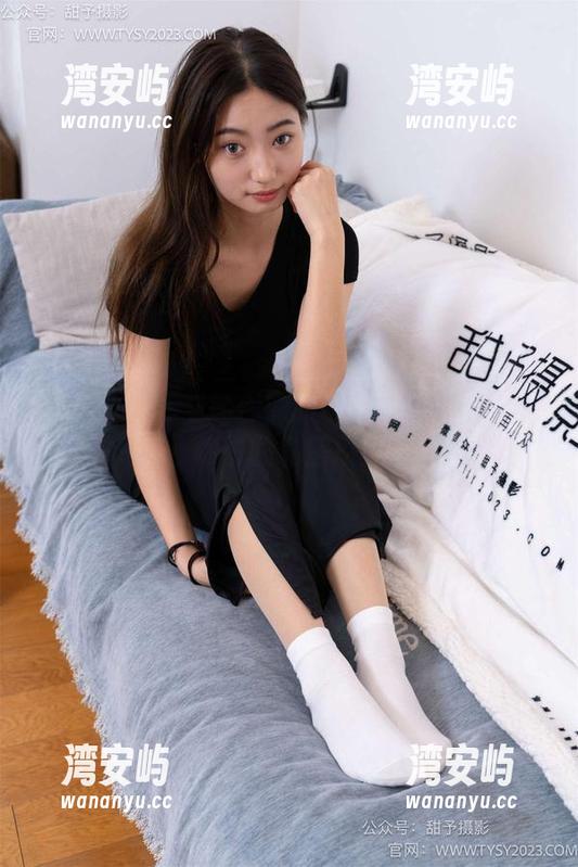 甜予摄影 - 威胁你的眼球：思思与那双白棉袜的私房原图