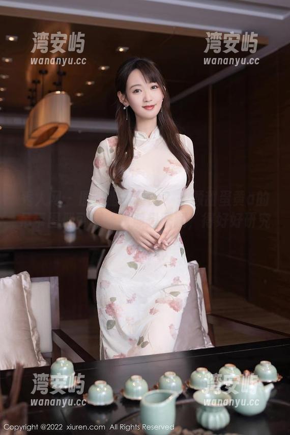 秀人网 - 原图暗示了啥？一颗甜蛋黄a的吊带图册可真让我浮想联翩，得好好研究。