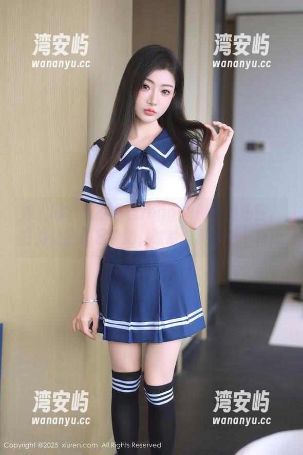 秀人网 - 观察卓君Jeanes的白色造型，白得让我想起牛奶，哈哈，真得喝一杯！