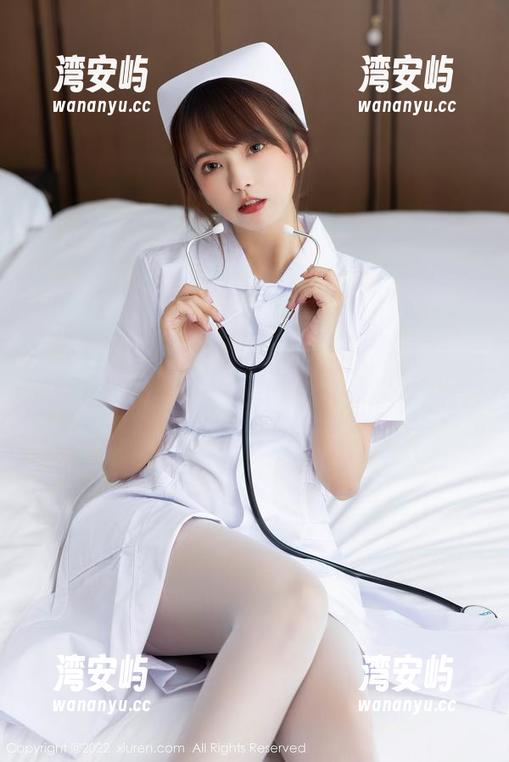 秀人网 - 小雨baby的奶牛套图，带你去草原遛遛牛儿吧！