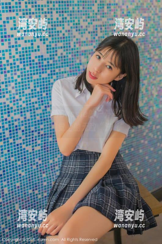 秀人网-白洁Bessie 秀人网 - 白洁Bessie的户外写真,分享一场视觉上的无敌“洗礼”
