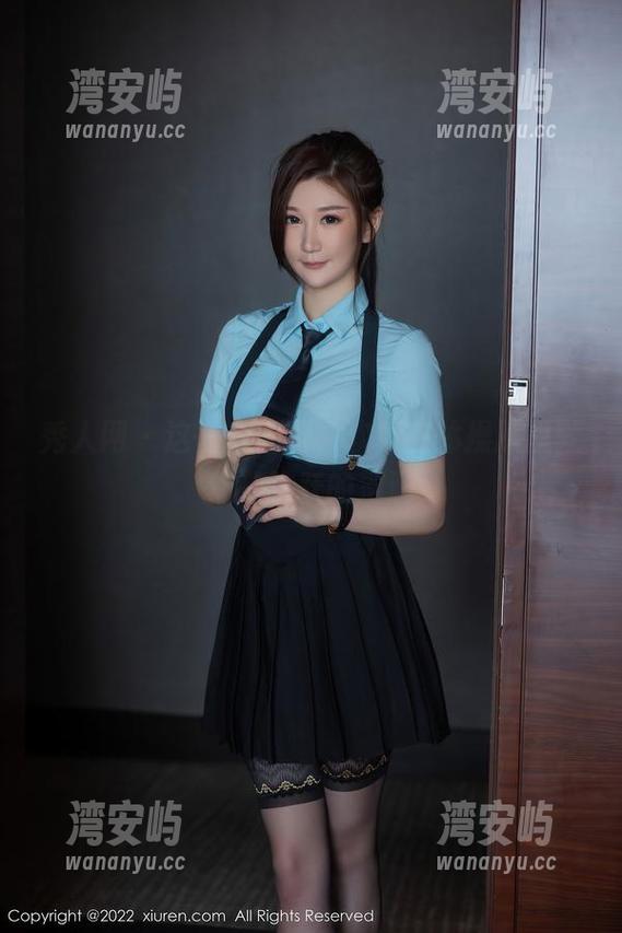 秀人网 - 这一套原图，软情在体操服里就像是跳跃的涟漪