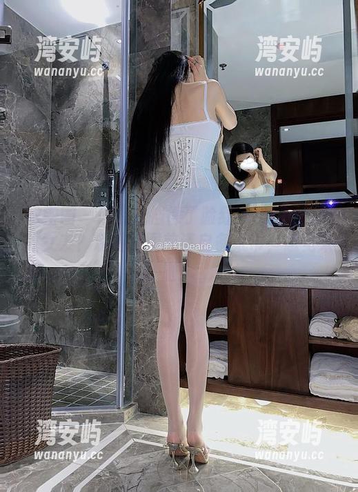 微密圈 - 谁能抵挡得了脸红Dearie的豹纹女友？观看原图前请自备纸巾，感觉来啦！
