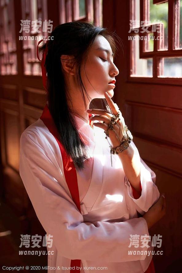 蜜桃社 - 厨房里的Suki，高清图片宛如油画，太美了！