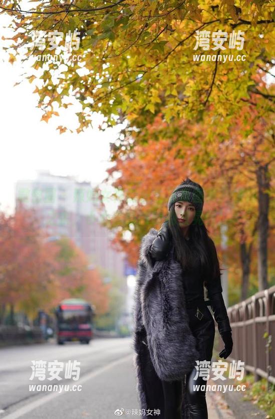 微密圈 - 辣妈女神的粉色写真图集，惊艳之余，小心你的眼睛别被晃到！