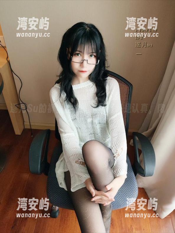 逐月Su 逐月Su的裤里丝,壁纸敷衍还是认真,肉眼可见的选择。