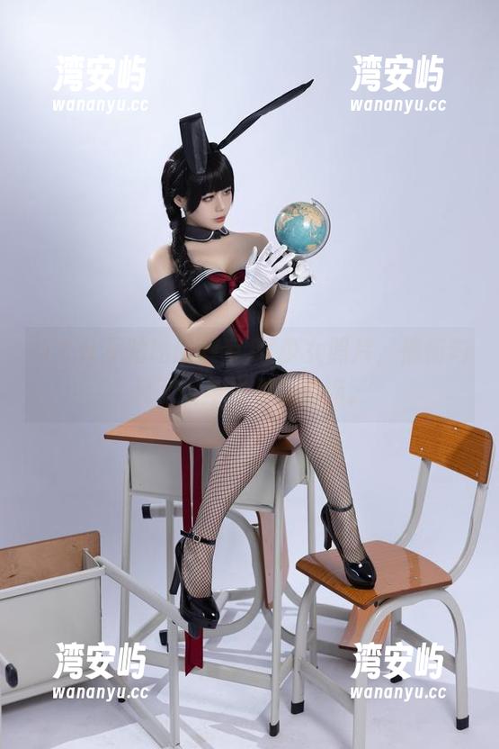 阿九从不咕咕的教室JK少女照片，悄悄勾起了少年岁月的点滴。