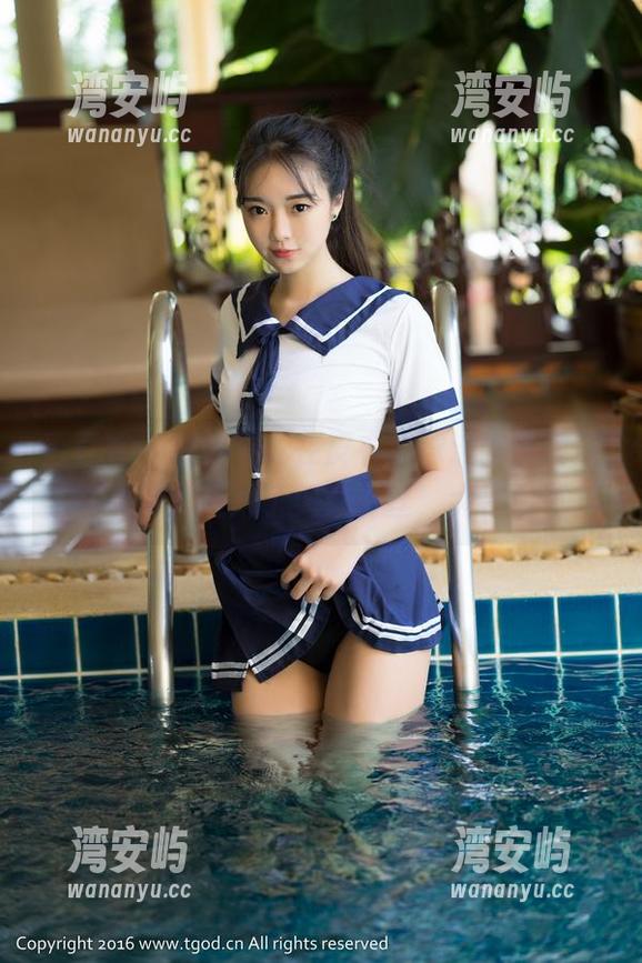 青豆客 - 娜依灵儿在皮衣全球流拍，靠原图和照片赢得了无数粉丝，大神风范